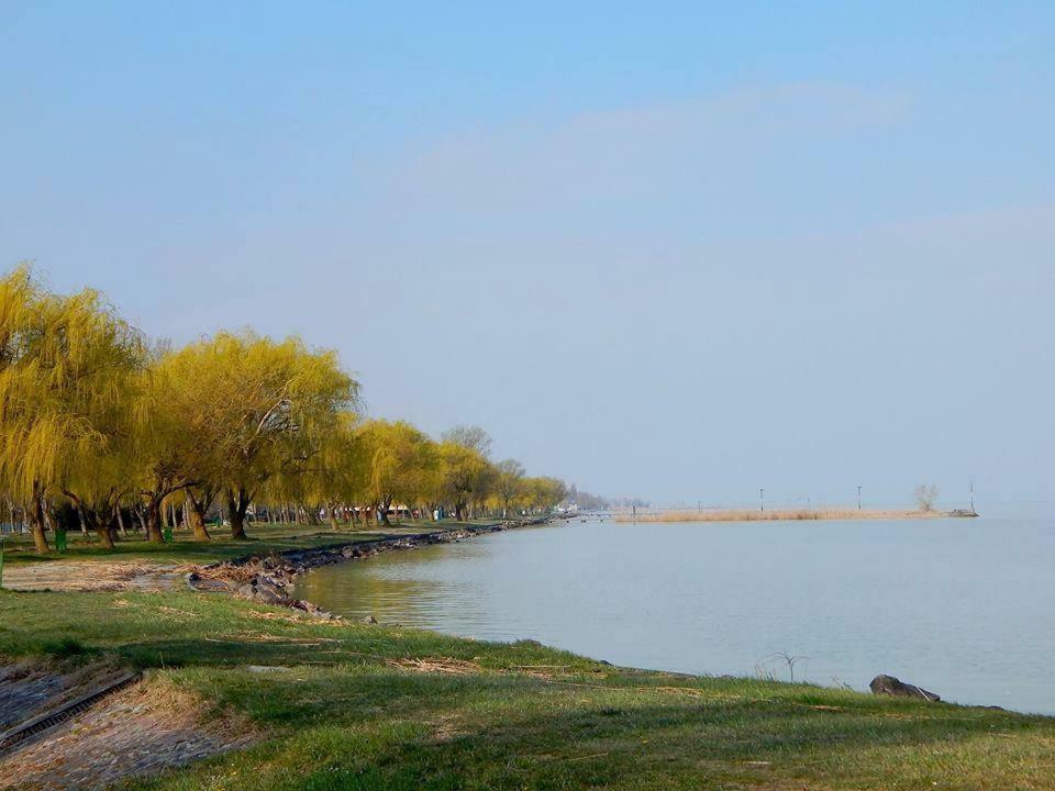 Anna Villa Balatonlelle Exterior foto